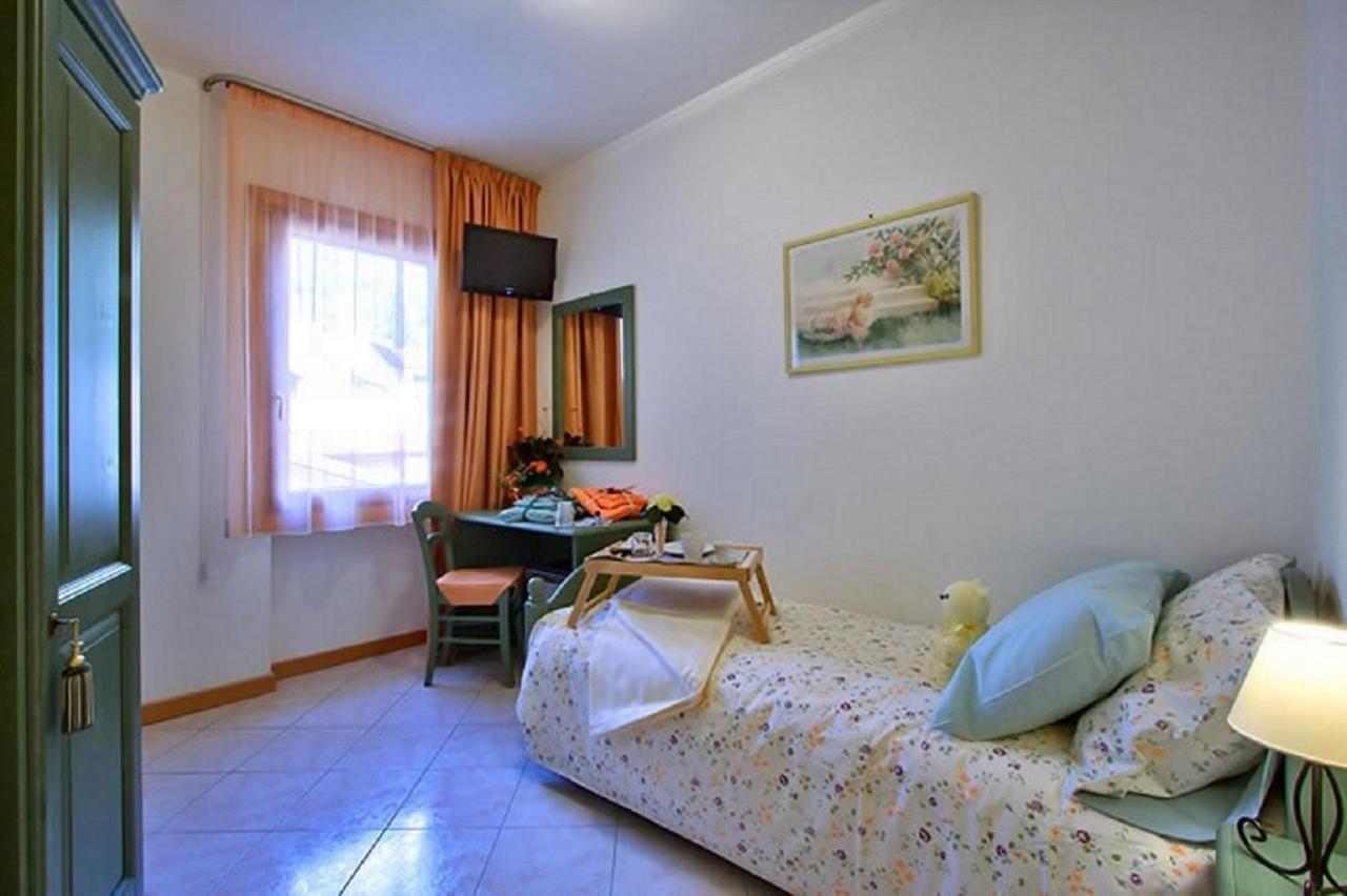 Pergola Rooms Толмецо Екстериор снимка
