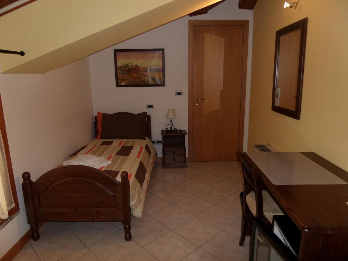Pergola Rooms Толмецо Екстериор снимка